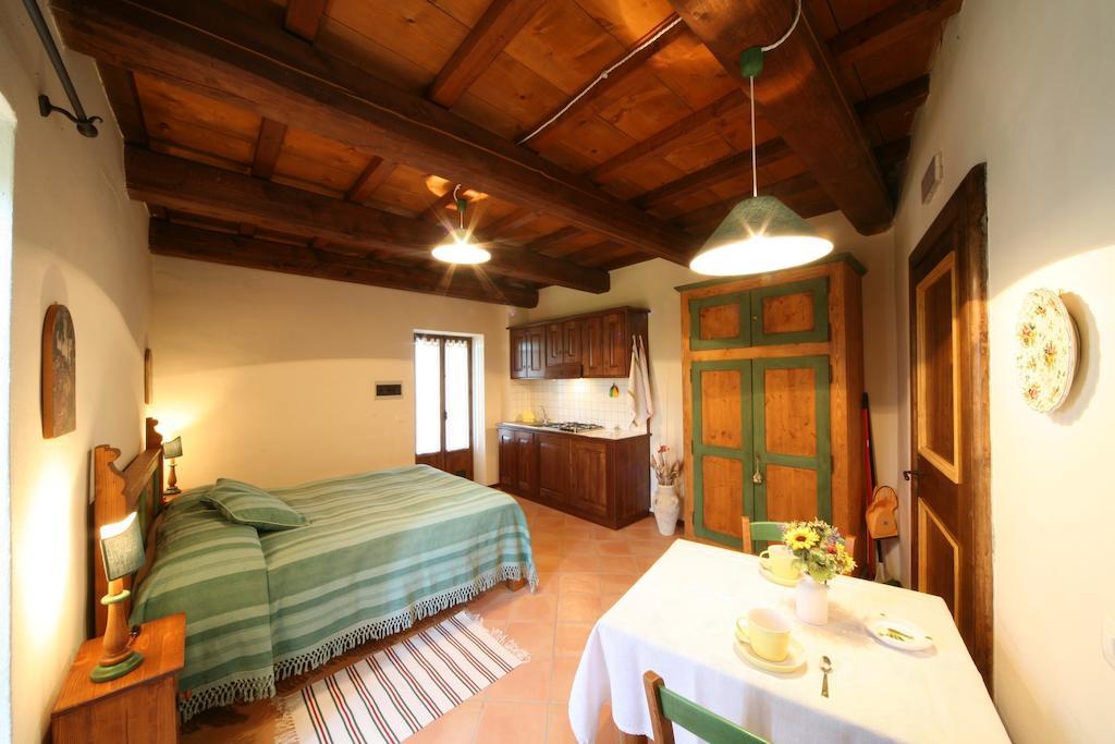 Agriturismo Monte Valentino Pietralunga  Rum bild