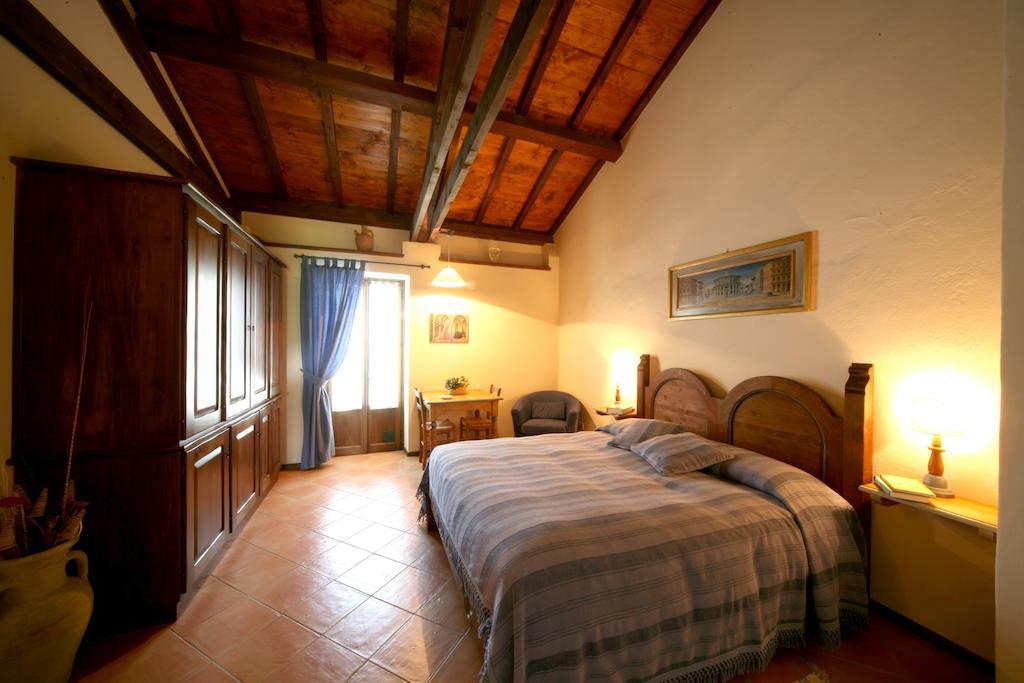 Agriturismo Monte Valentino Pietralunga  Rum bild