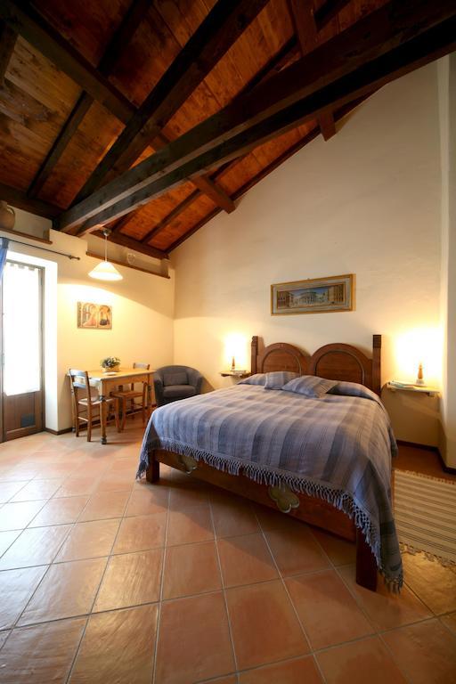 Agriturismo Monte Valentino Pietralunga  Rum bild